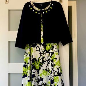 Gently Used Plus Sized 20W Perceptions Woman Sleeveless Dress w/Jacket